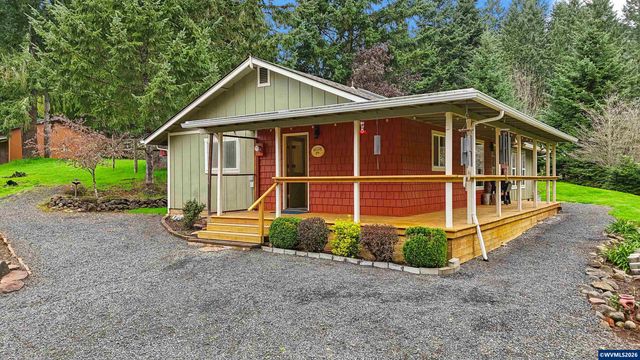 28826 Berlin Rd, Sweet Home, OR 97386