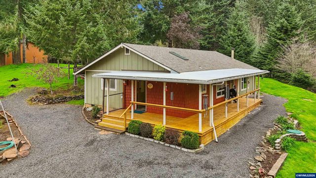 28826 Berlin Rd, Sweet Home, OR 97386