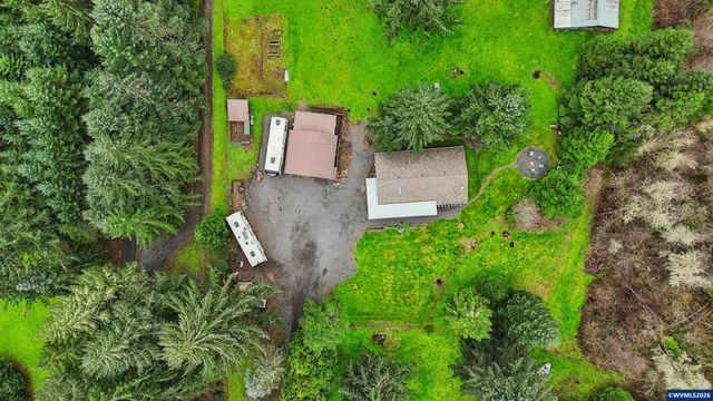 28826 Berlin Rd, Sweet Home, OR 97386