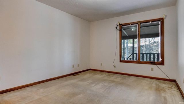 616 S Ski Circle, Santa Claus, IN 47579