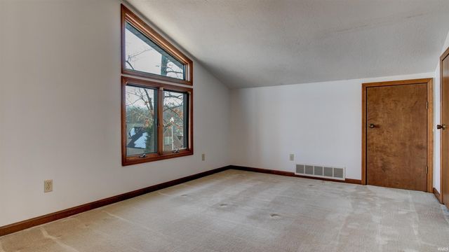 616 S Ski Circle, Santa Claus, IN 47579
