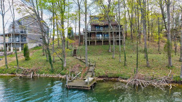 616 S Ski Circle, Santa Claus, IN 47579
