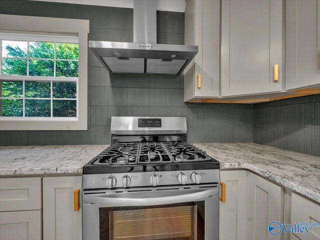 1003 Willow Cove Circle SE, Huntsville, AL 35802