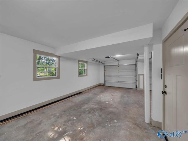 1003 Willow Cove Circle SE, Huntsville, AL 35802