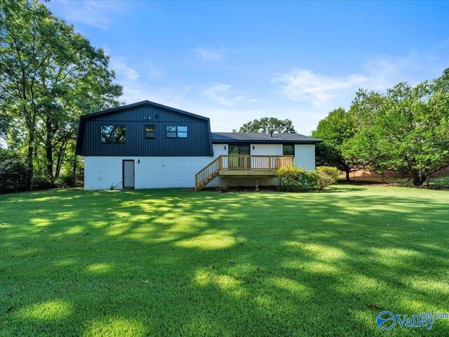 1003 Willow Cove Circle SE, Huntsville, AL 35802