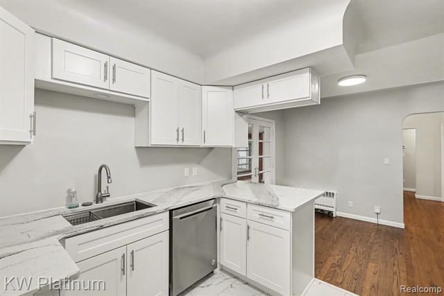 8320 Russell Street, Utica, MI 48317