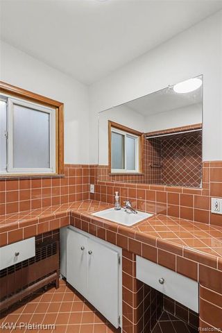 8320 Russell Street, Utica, MI 48317