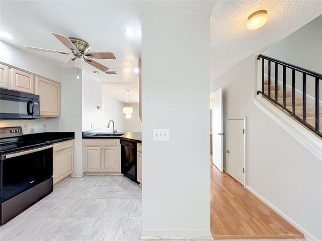 4931 WALDEN CIRCLE 55, Orlando, FL 32811