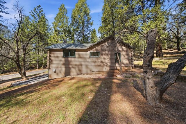 5449 Highway 4, Hathaway Pines, CA 95222