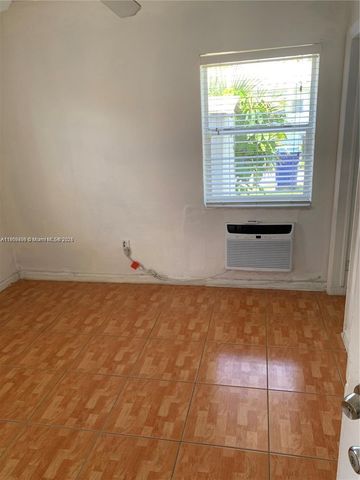 1987 NE 171st St, North Miami Beach, FL 33162