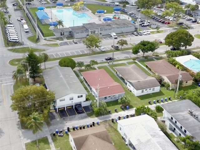 1987 NE 171st St, North Miami Beach, FL 33162