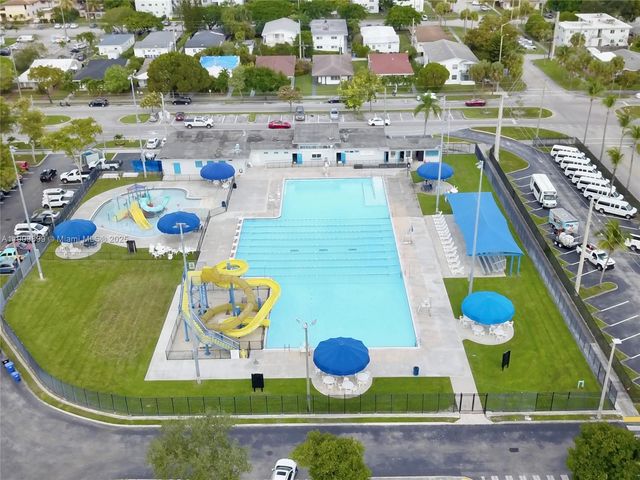 1987 NE 171st St, North Miami Beach, FL 33162