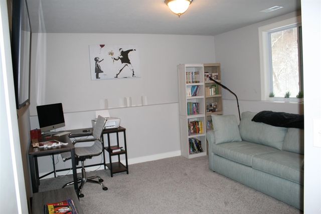 557 N Cygnet Lake Drive, Benton Harbor, MI 49022