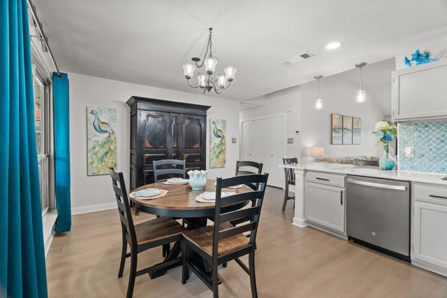 819 Blessing Creek Drive, Euless, TX 76039