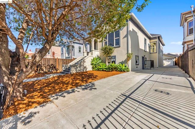 3322 Chestnut St, Oakland, CA 94608
