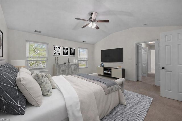 136 Baker Farm DR, Hampton, VA 23666