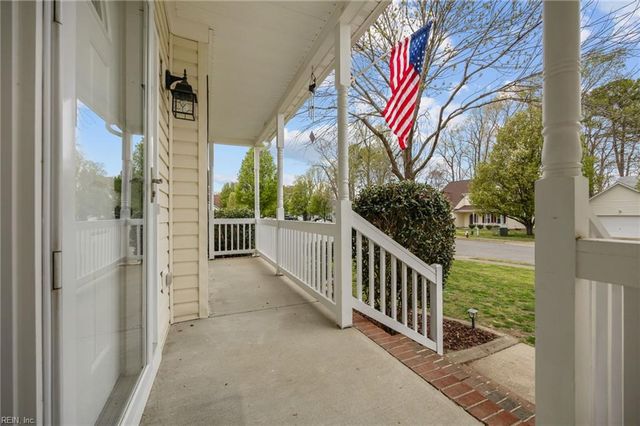 136 Baker Farm DR, Hampton, VA 23666