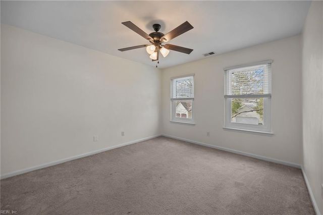 136 Baker Farm DR, Hampton, VA 23666