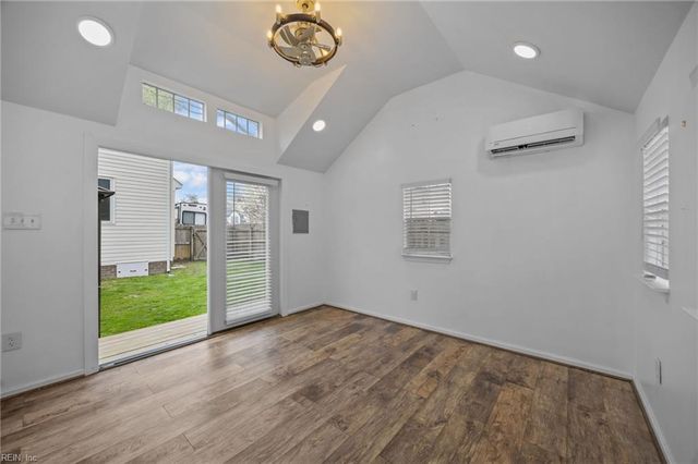 136 Baker Farm DR, Hampton, VA 23666