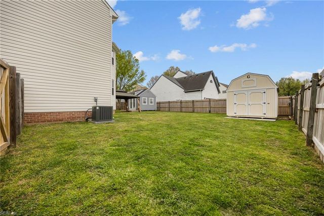 136 Baker Farm DR, Hampton, VA 23666