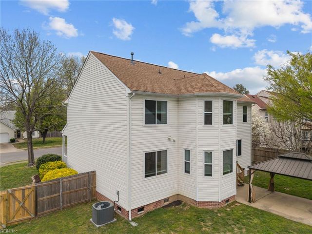 136 Baker Farm DR, Hampton, VA 23666