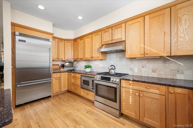 775 Scarsdale Road 7, Tuckahoe, NY 10707