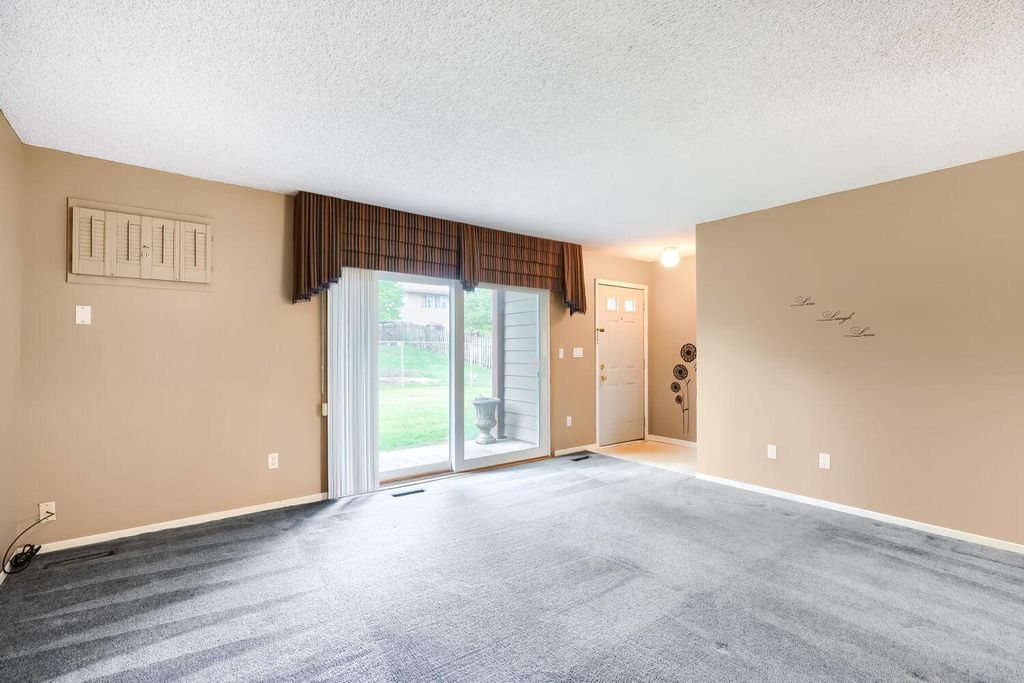 4515 Cinnamon Ridge Trail A, Eagan, MN 55122 — photo 4