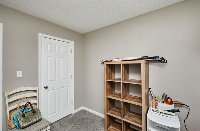 2607 E 38th Street, Des Moines, IA 50317