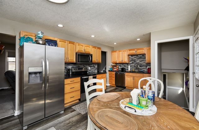 2607 E 38th Street, Des Moines, IA 50317