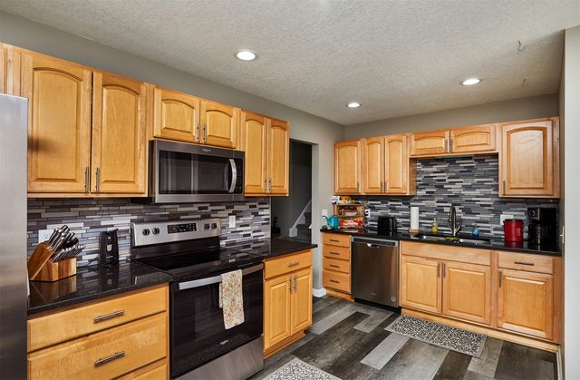 2607 E 38th Street, Des Moines, IA 50317