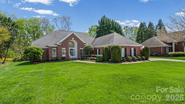 15746 Agincourt Drive, Huntersville, NC 28078