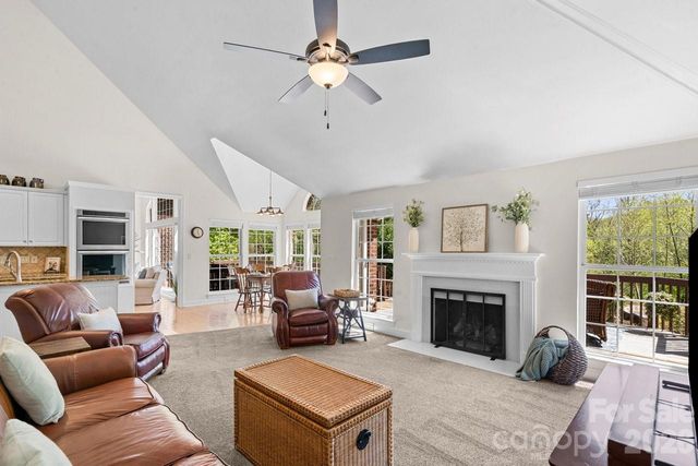 15746 Agincourt Drive, Huntersville, NC 28078