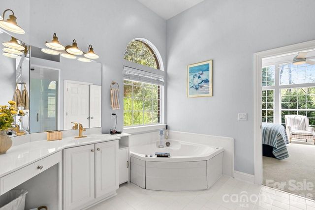 15746 Agincourt Drive, Huntersville, NC 28078