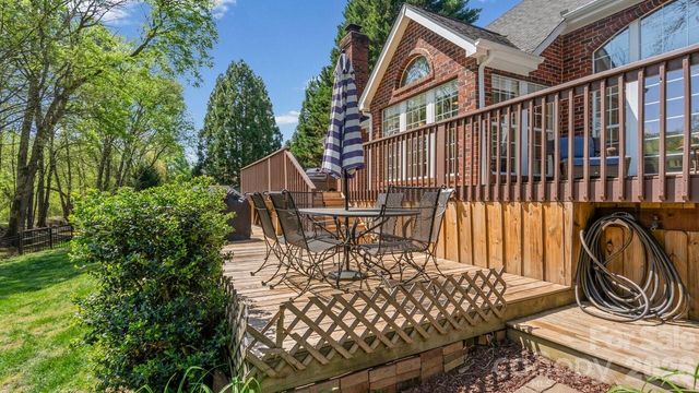 15746 Agincourt Drive, Huntersville, NC 28078