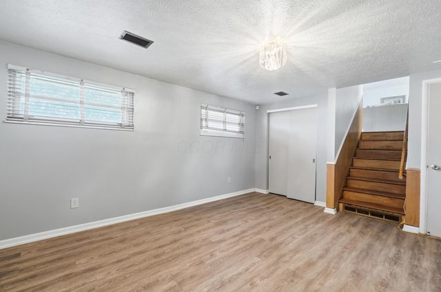 5417 Walshire Drive, Columbus, OH 43232