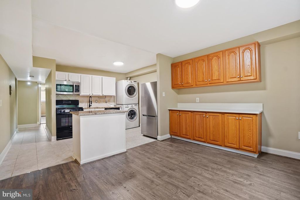 Image 10 of property listing at 8487 GREENBELT RD, Greenbelt, MD 20770