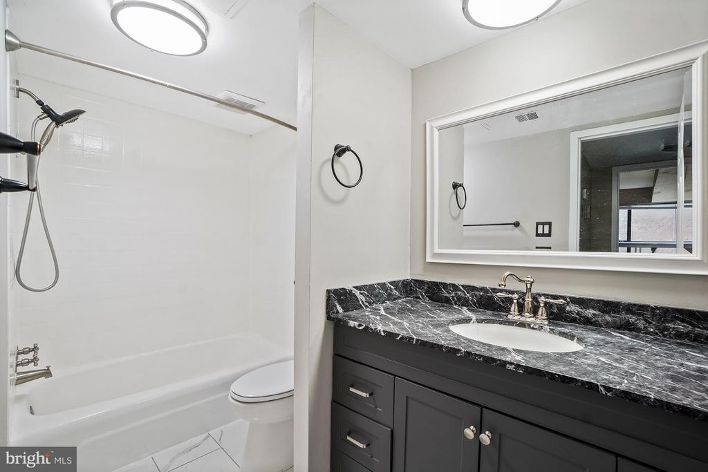 Image 16 of property listing at 8487 GREENBELT RD, Greenbelt, MD 20770