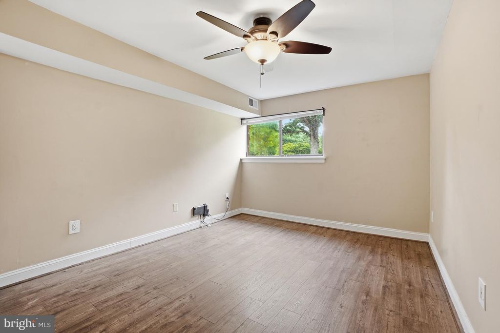 Image 20 of property listing at 8487 GREENBELT RD, Greenbelt, MD 20770