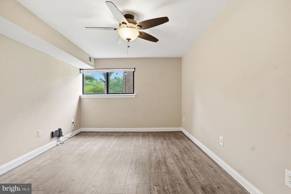 Image 21 of property listing at 8487 GREENBELT RD, Greenbelt, MD 20770