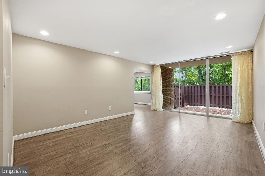 Image 3 of property listing at 8487 GREENBELT RD, Greenbelt, MD 20770