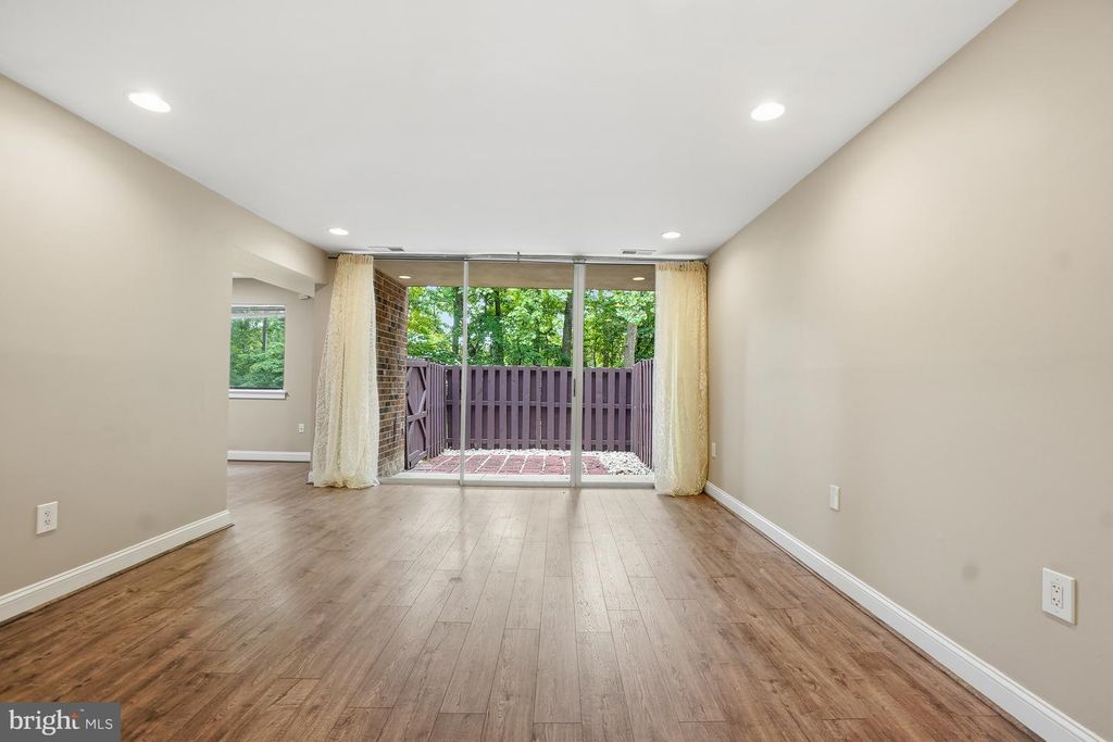 Image 5 of property listing at 8487 GREENBELT RD, Greenbelt, MD 20770