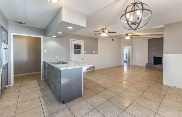 5424 33rd Street, Lubbock, TX 79407