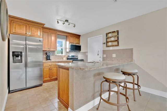 10137 MASON DIXON CIRCLE, Orlando, FL 32821