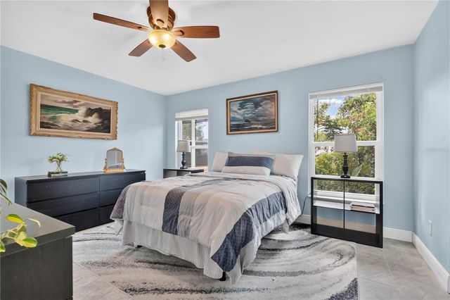 10137 MASON DIXON CIRCLE, Orlando, FL 32821