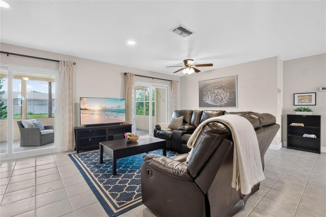 10137 MASON DIXON CIRCLE, Orlando, FL 32821