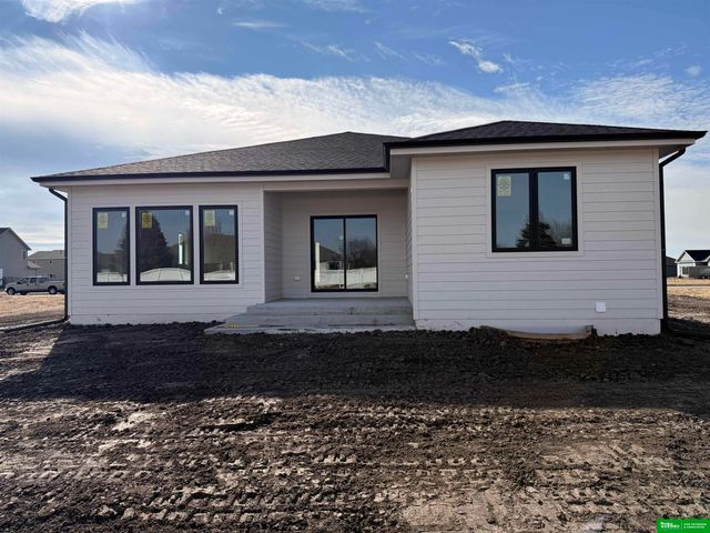 2940 Aurora Drive, Fremont, NE 68025