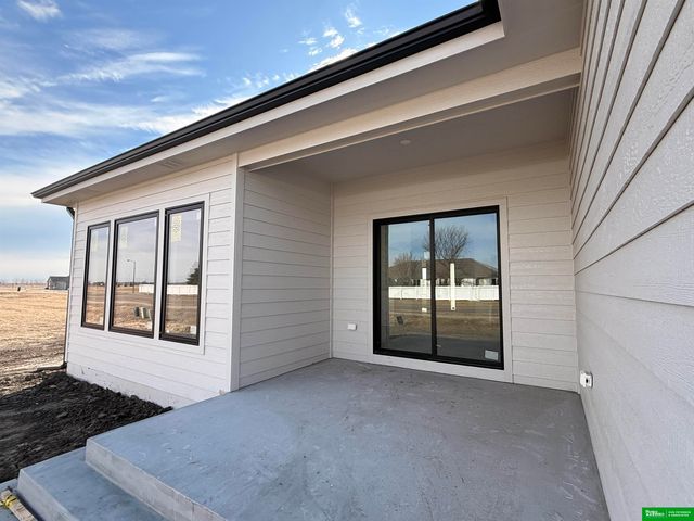 2940 Aurora Drive, Fremont, NE 68025
