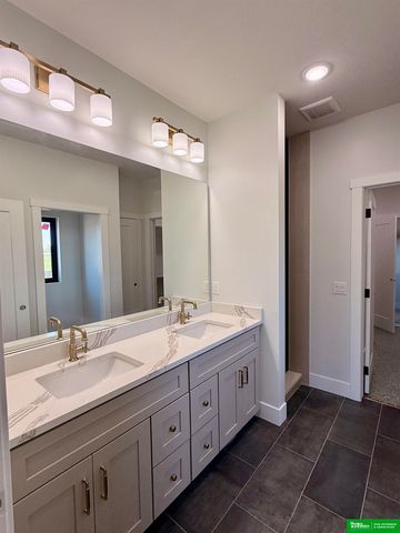 2940 Aurora Drive, Fremont, NE 68025