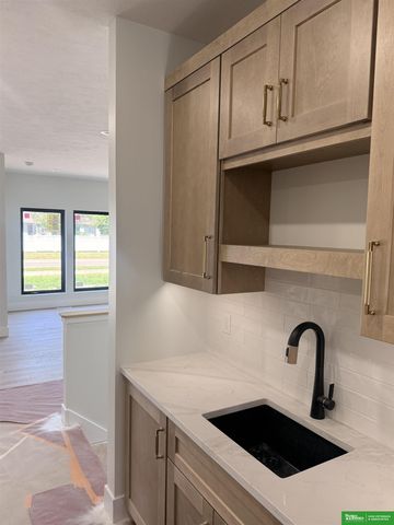 2940 Aurora Drive, Fremont, NE 68025
