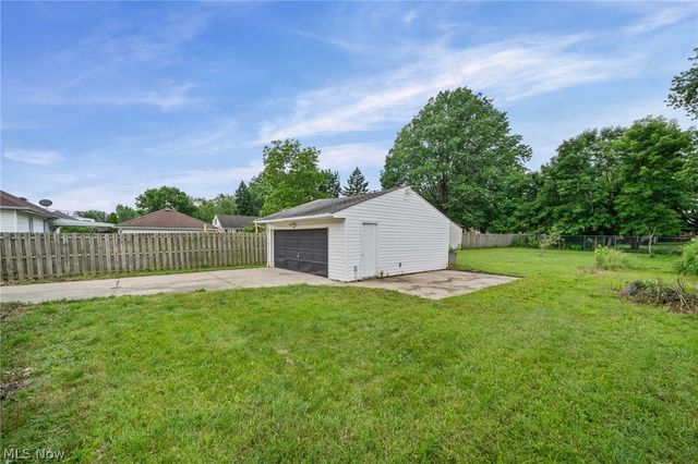 4638 W 156 St, Cleveland, OH 44135